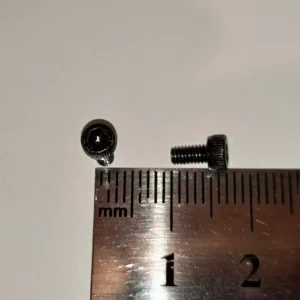 Tornillo M2.5×5 cabeza cilíndrica hexagonal