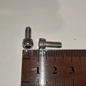 Tornillo M4×10 cabeza cilíndrica hexagonal